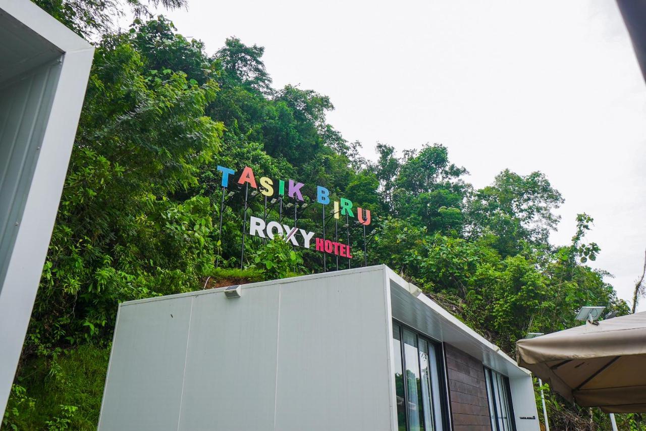Roxy Tasik Biru Resort City Bau エクステリア 写真