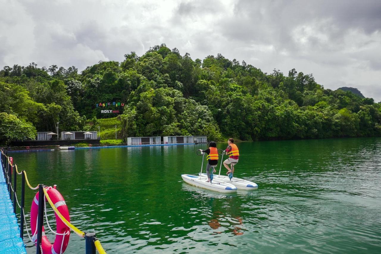 Roxy Tasik Biru Resort City Bau エクステリア 写真